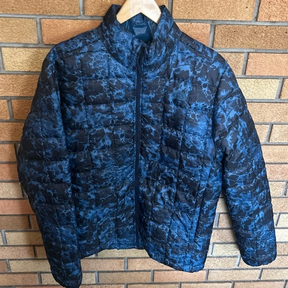 The North Face Eco Packable Slim Fit Thermoball Jacket Blue Camo Print Men’s M